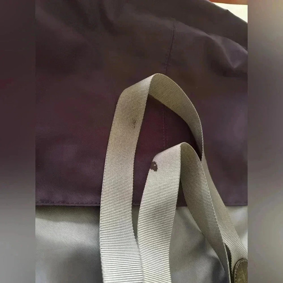 Mosey Nylon Tote Bag Mosey - Picture 10 of 10